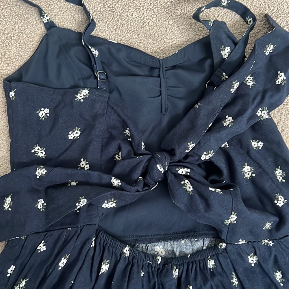 Hollister dress - Picture 4 of 4